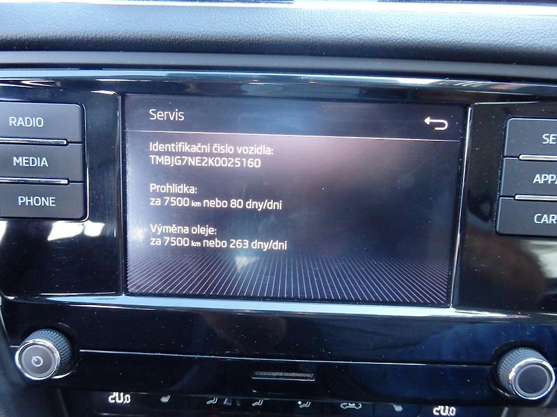Škoda Octavia 1.6 TDI 85 kW DIGI. KLIMA, ESP - fotka 13 z 17