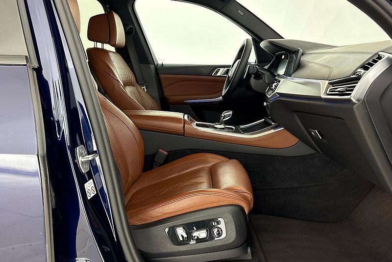 BMW X5 xDrive40d - fotka 14 z 27