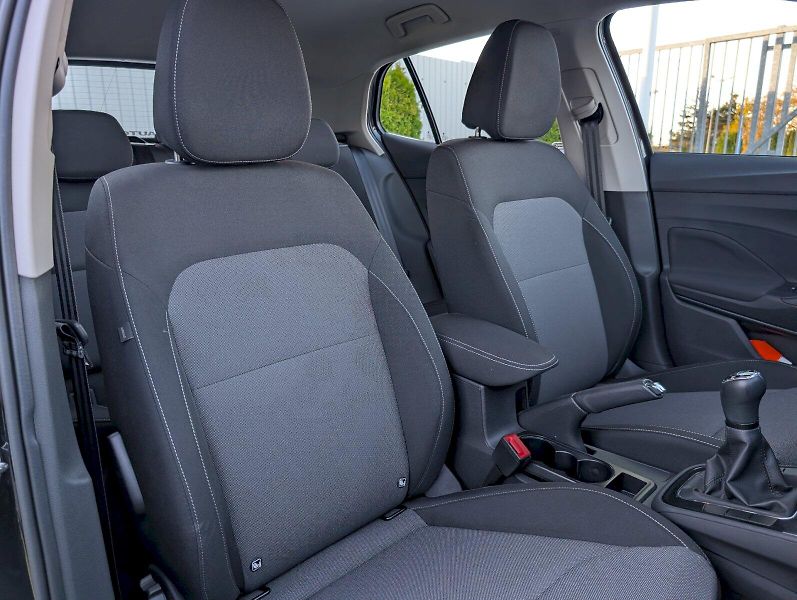 Škoda Fabia (2025) 1,0 TSI / 70 kW Selection - fotka 26 z 30