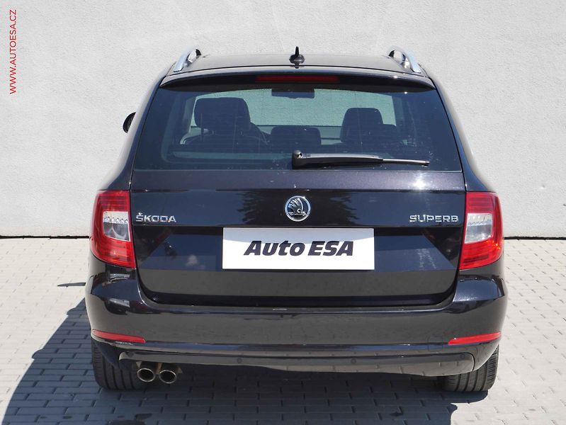 Škoda Superb (2015) 2.0TDi, Navi, bixen - fotka 5 z 26