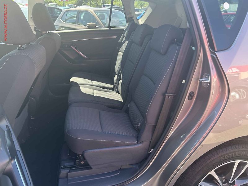 Toyota Verso (2015) 1.6D-4D, ČR, autoAC - fotka 10 z 19