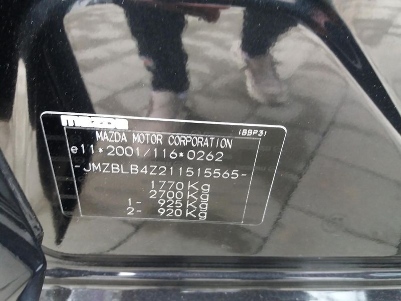 Mazda 3 1.6i,77kW,VÝHŘEV.SEDA+ČEL.SKLO - fotka 19 z 23
