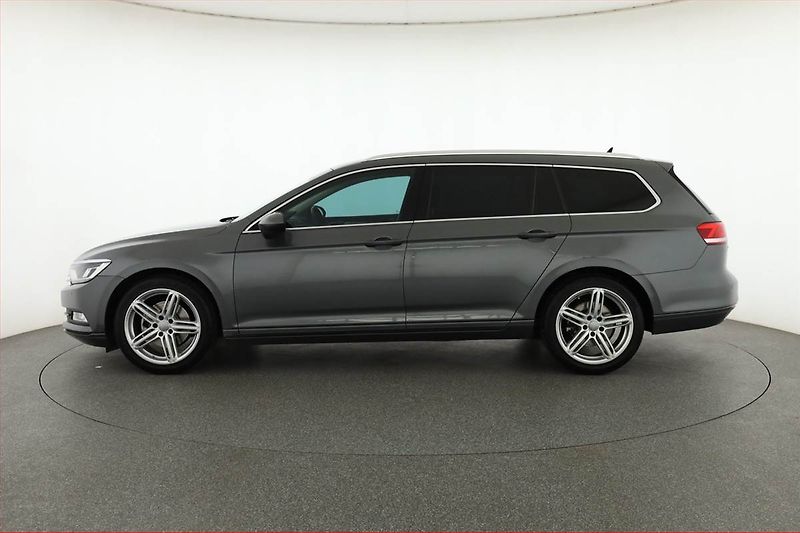 Volkswagen Passat (2016) 2.0 TDI, Navi, Tempomat - fotka 3 z 18