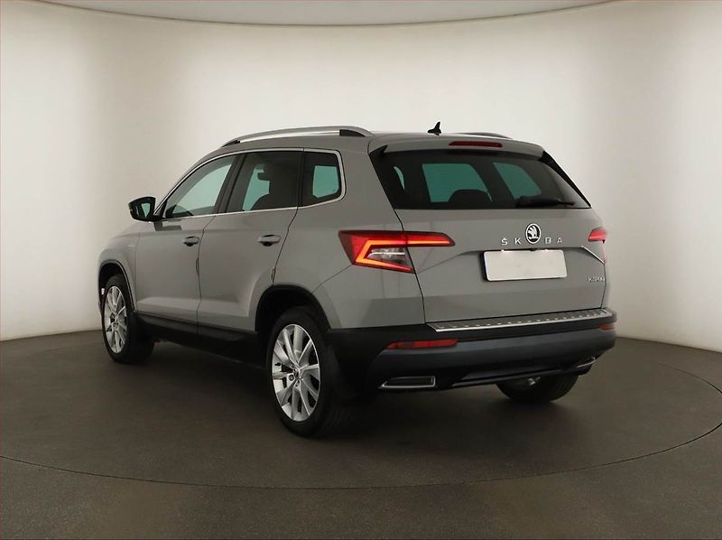 Škoda Karoq (2018) 1.5 TSI, Automat, Kůže - fotka 4 z 19