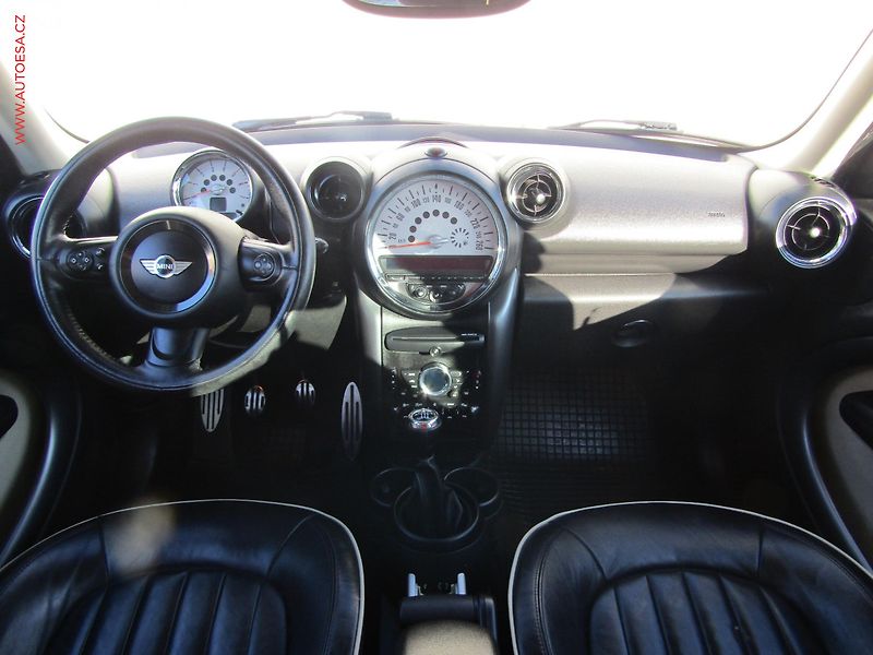 Mini Cooper S (2013) 2.0SD 4x4, 1.maj, AC, kůže - fotka 8 z 17