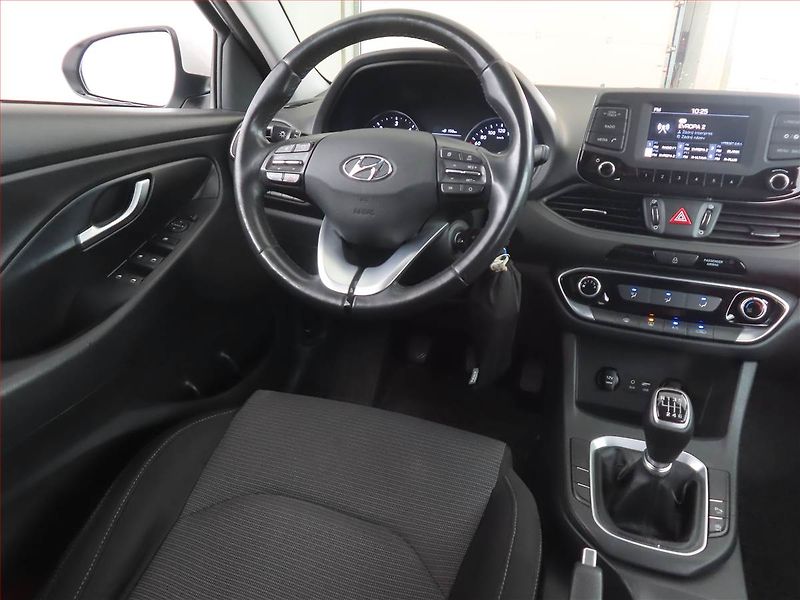 Hyundai i30 (2018) 1.6 CRDi, ČR,1.maj, Tempomat - fotka 7 z 15