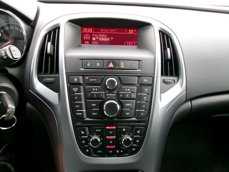 Opel Astra ST 1.6 CDTi ECOTEC 81kW *ČR - fotka 12 z 46