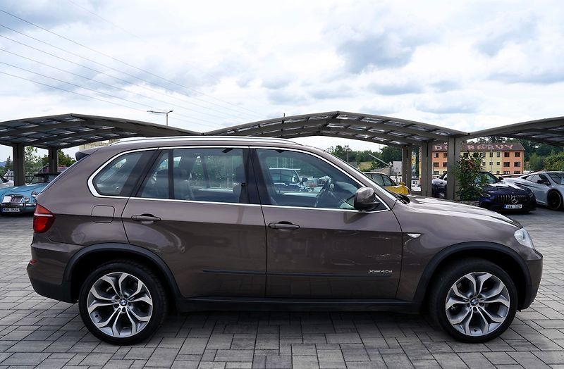 BMW X5 4.0d xDrive/kůže/7míst/55.000k - fotka 7 z 44