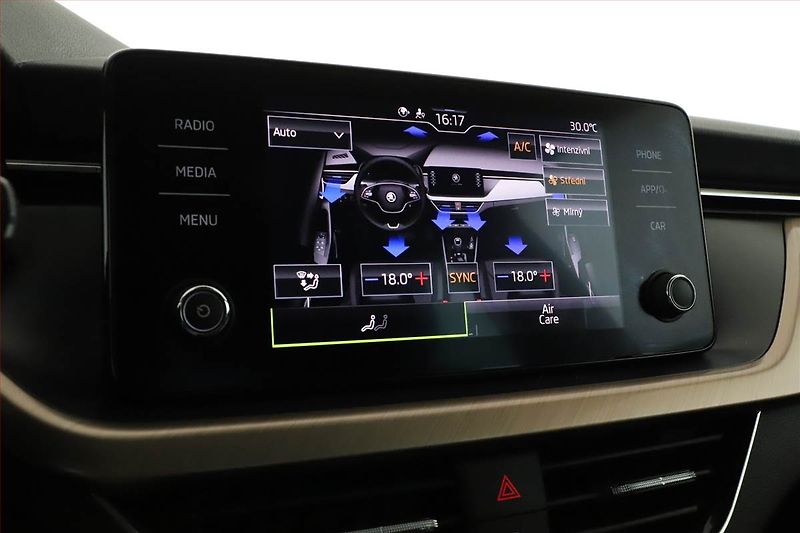 Škoda Scala (2023) Style 1.0 TSI, ČR,1.maj - fotka 13 z 19