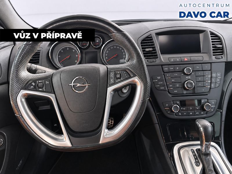 Opel Insignia 2,0 CDTI 143KW Edition Sports - fotka 3 z 12