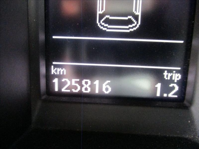 Volkswagen Golf 1,2 TSI, aut.klima,serv.kniha, - fotka 14 z 35