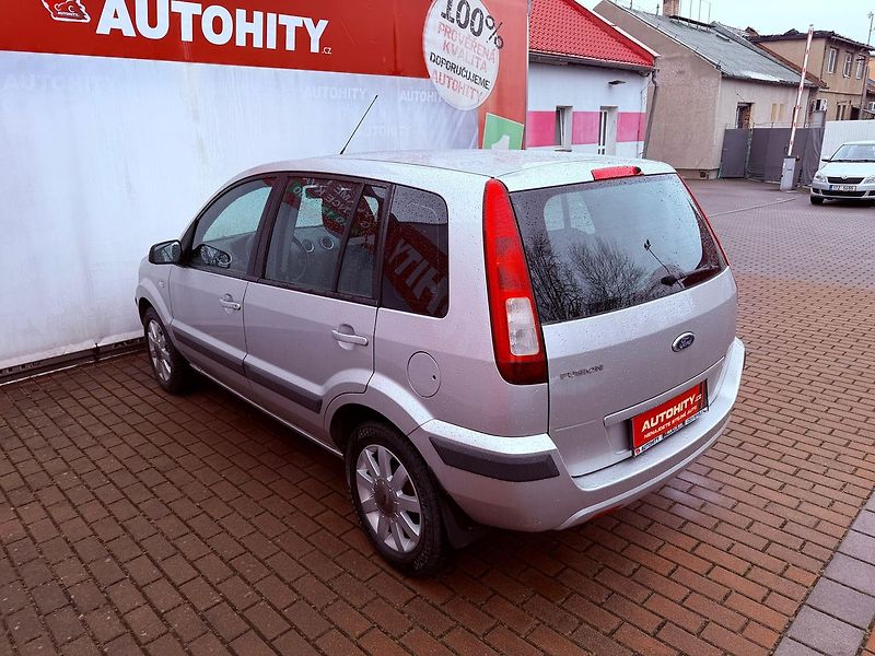 Ford Fusion 1.4, ČR, Klimatizace - fotka 8 z 22