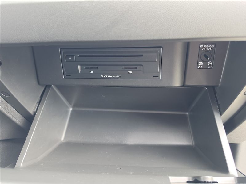 Seat Leon 1,4 TSi 110KW ST FR+ KŮŽE NAVI - fotka 39 z 46