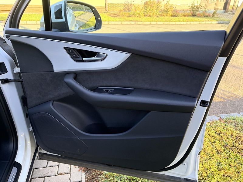Audi Q7 QUATTRO S-LINE MATRIX NEZ. TOP - fotka 62 z 64