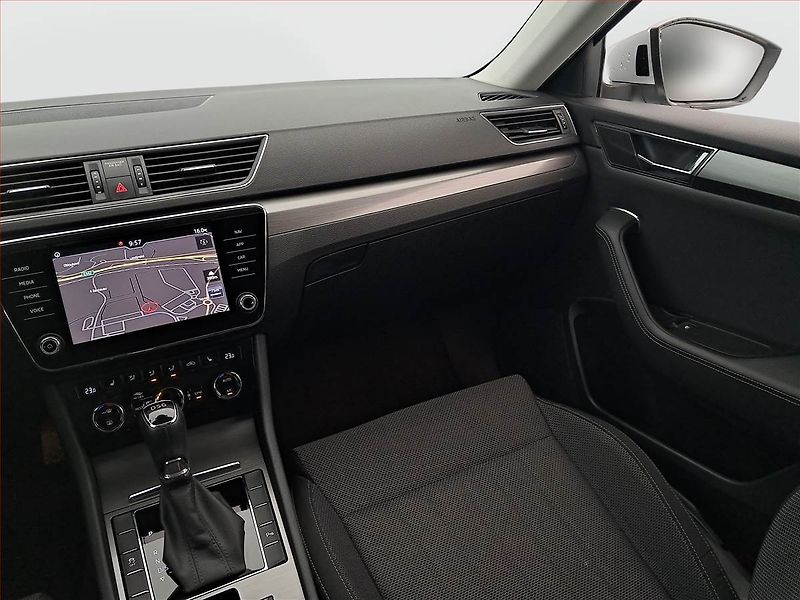 Škoda Superb (2019) 2.0 TDI, Automat, Serv.kniha - fotka 8 z 21