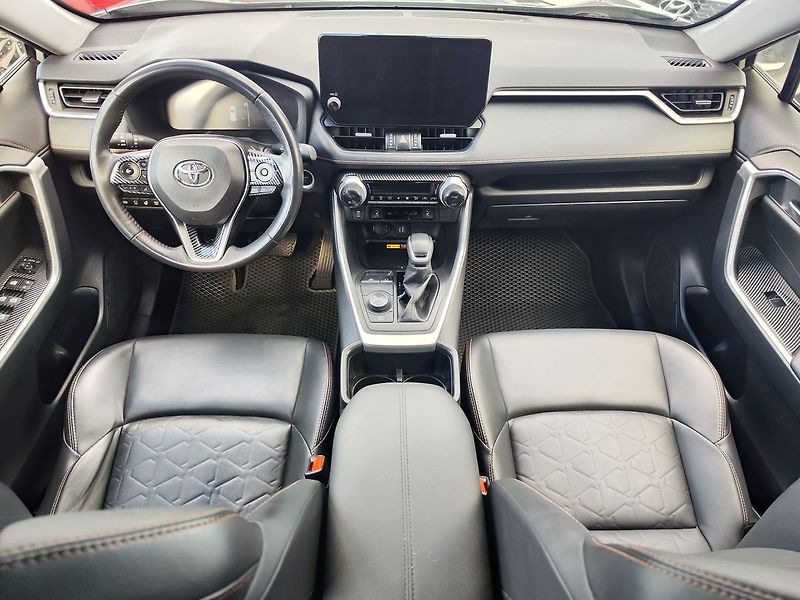 Toyota RAV4 2.5 HEV/163kW Adventure e-CVT - fotka 14 z 30