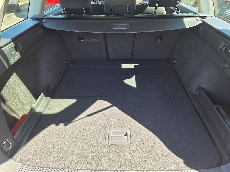 Volkswagen Passat Variant (2017) 2,0 TDI BMT DSG Com - fotka 8 z 9