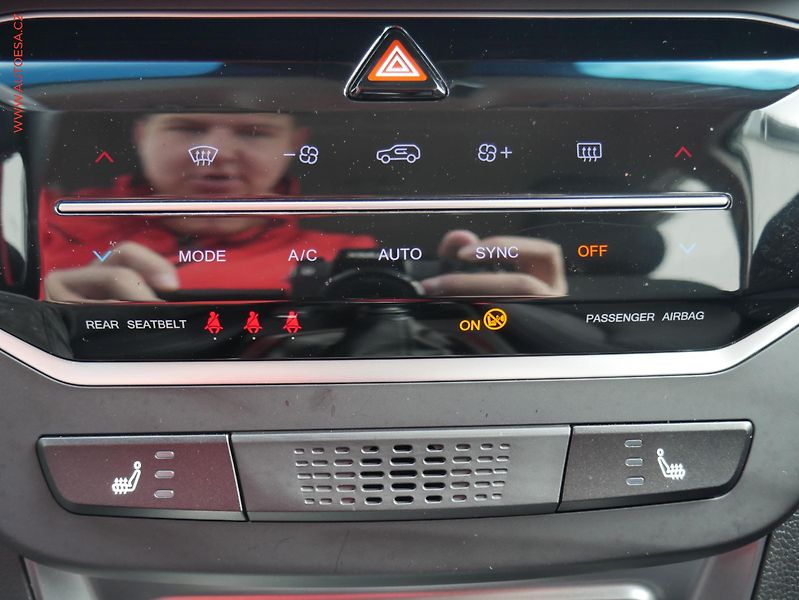 SsangYong Tivoli (2025) 1.5T-GDi, 1.maj,ČR, LED - fotka 19 z 19