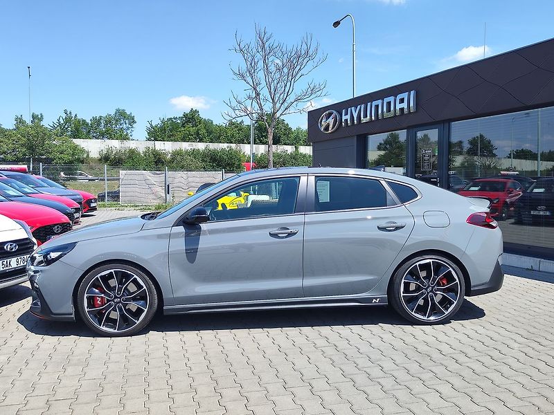 Hyundai i30 2.0 T-GDi/202kW N Performace - fotka 8 z 38