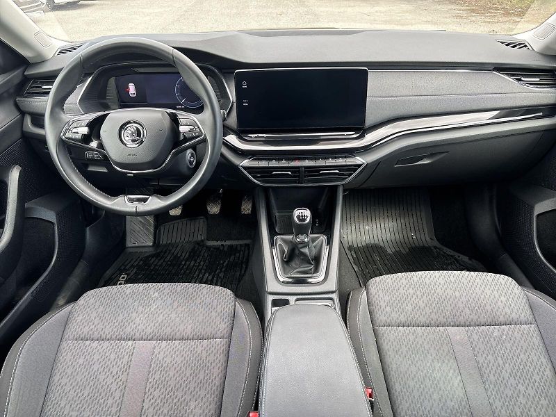 Škoda Octavia (2023) Combi 1.5 TSI Style - fotka 5 z 29