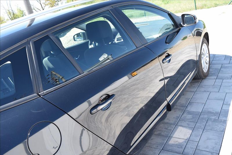 Renault Mégane 1,5 DCI 81KW PO SERVISE TAŽNÉ - fotka 9 z 49