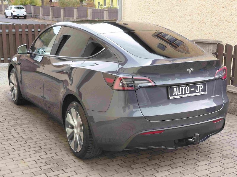 Tesla Model Y (2022) AWD Long Range SOH-91% - fotka 5 z 11