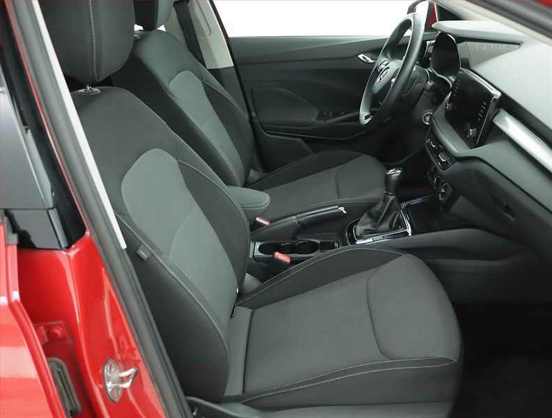 Škoda Fabia (2024) 1.0 TSI, Serv.kniha, Tempomat - fotka 9 z 15