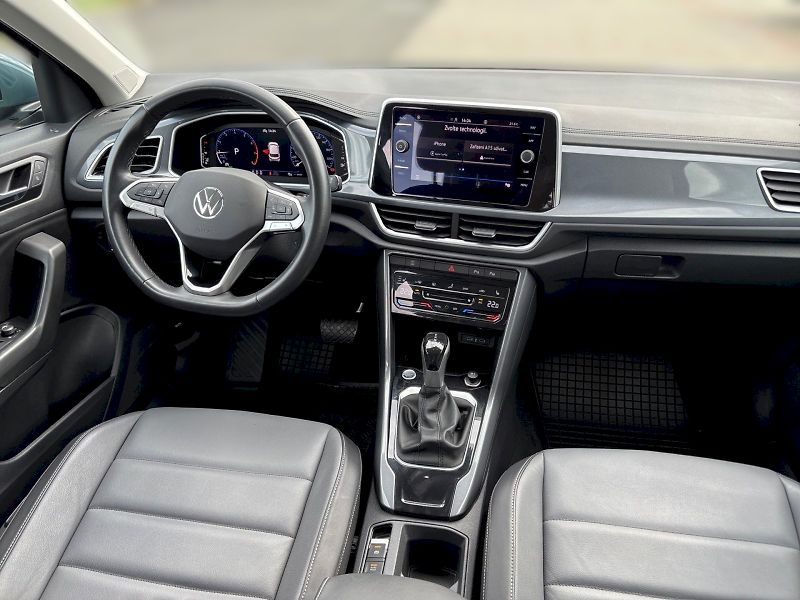 Volkswagen T-Roc (2023) STYLE 1,5 TSI 110 KW DSG - fotka 22 z 29