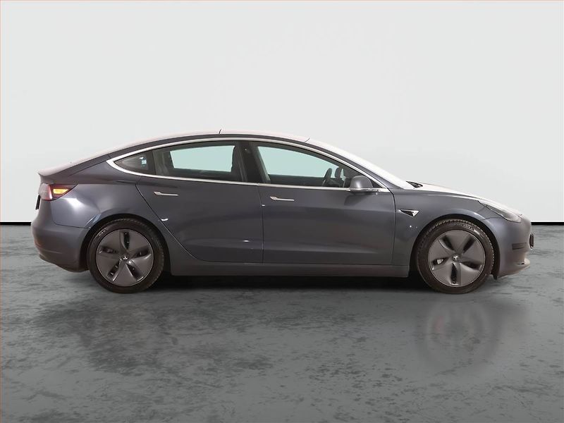 Tesla Model 3 (2020) Std Range Plus 52kWh, SoH 82% - fotka 6 z 21