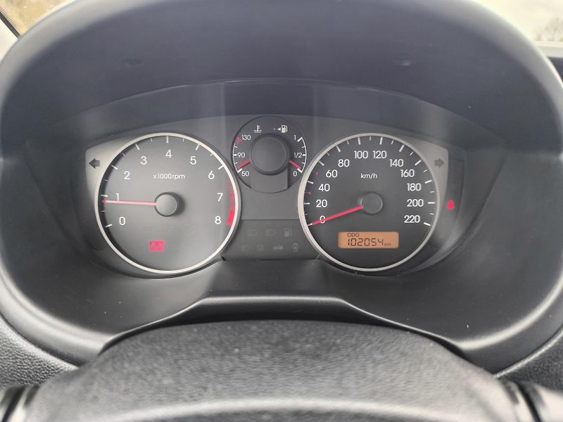 Hyundai i20 1.3 DOLOŽENÉ KM.PRVNÍ MAJ. - fotka 18 z 25
