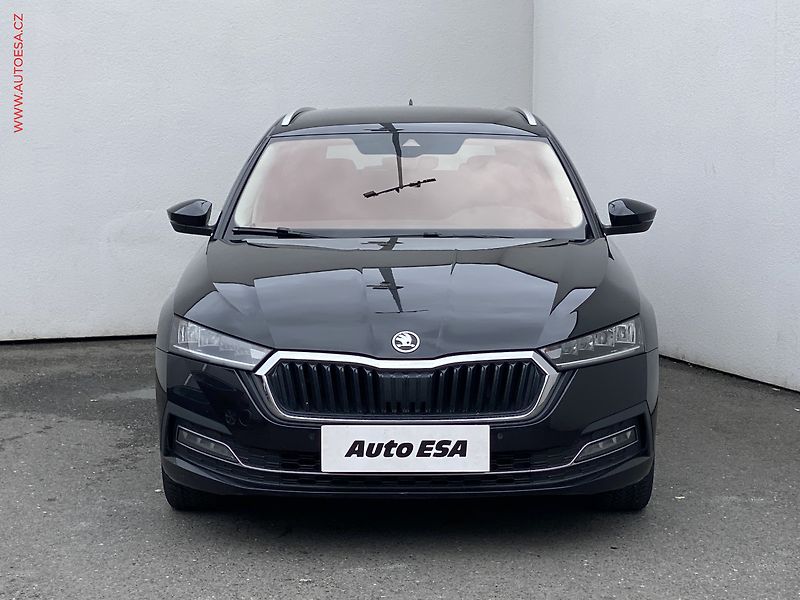 Škoda Octavia (2023) 2.0 TSi 4X4, ČR, Style, DSG - fotka 2 z 18