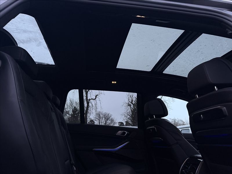 BMW X7 40d Xdrive Msport - fotka 32 z 40