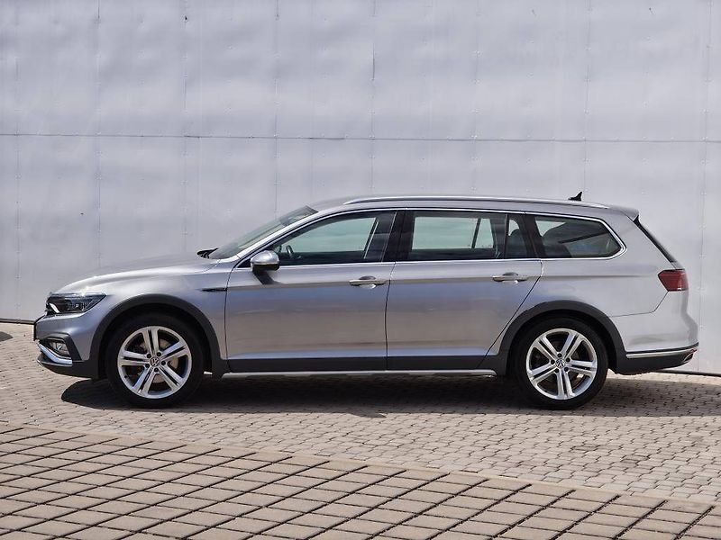 Volkswagen Passat Alltrack 7DSG 4Motion 2,0TDi - fotka 3 z 23