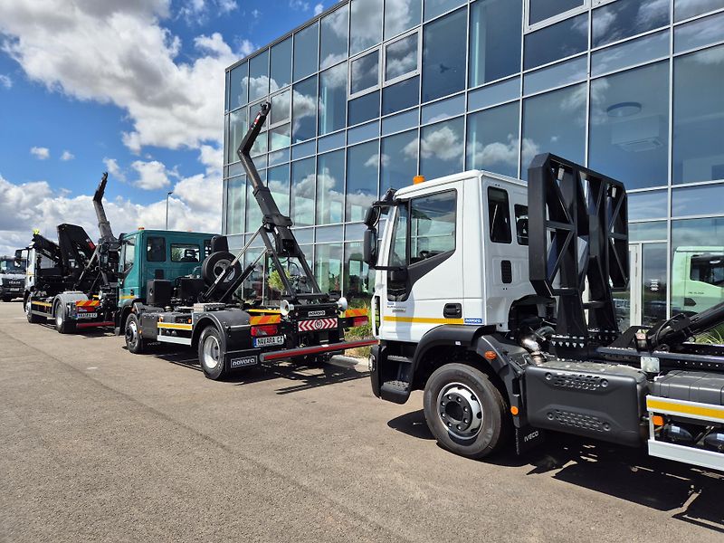 Iveco Eurocargo 140E22 TRAKTOR KONTEJNER  - fotka 5 z 14