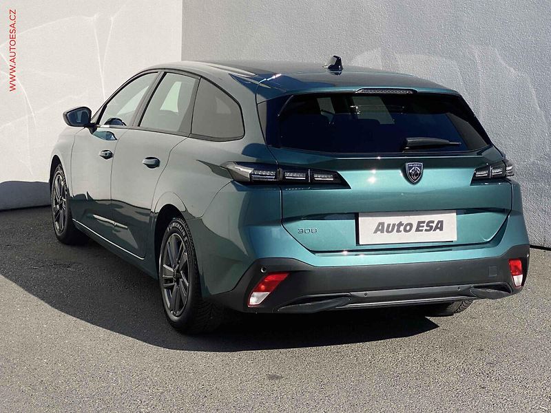 Peugeot 308 (2022) 1.2 i, 1.maj,ČR, Active - fotka 6 z 17