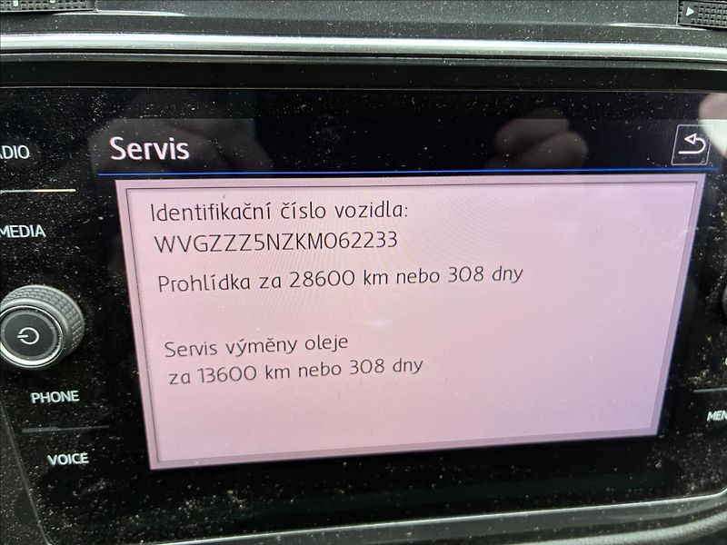 Volkswagen Tiguan Allspace 2,0 TDI PANO TAŽNÉ KAMERA 360 - fotka 34 z 34