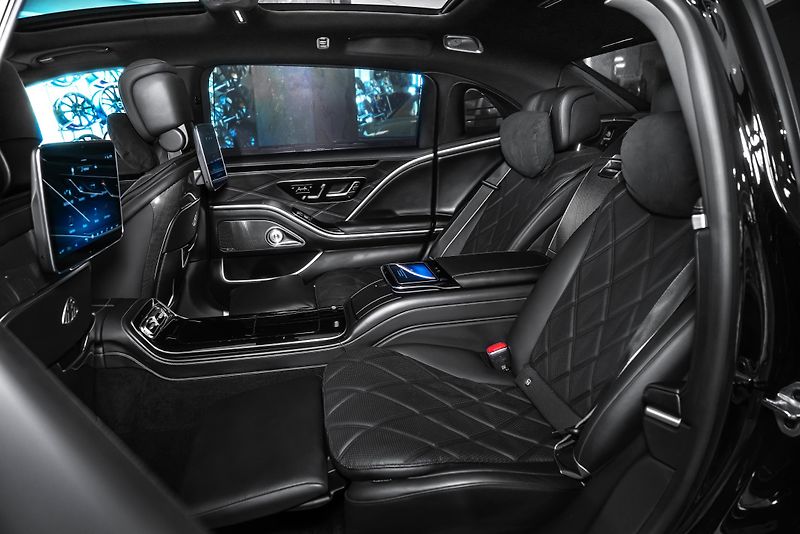 Mercedes-Benz Třídy S S 680 MAYBACH FIRSTCLASS/BURM/ - fotka 16 z 27