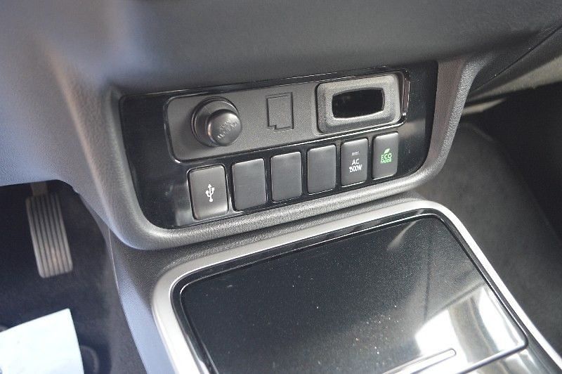 Mitsubishi Outlander 2,4 4x4 - fotka 21 z 26