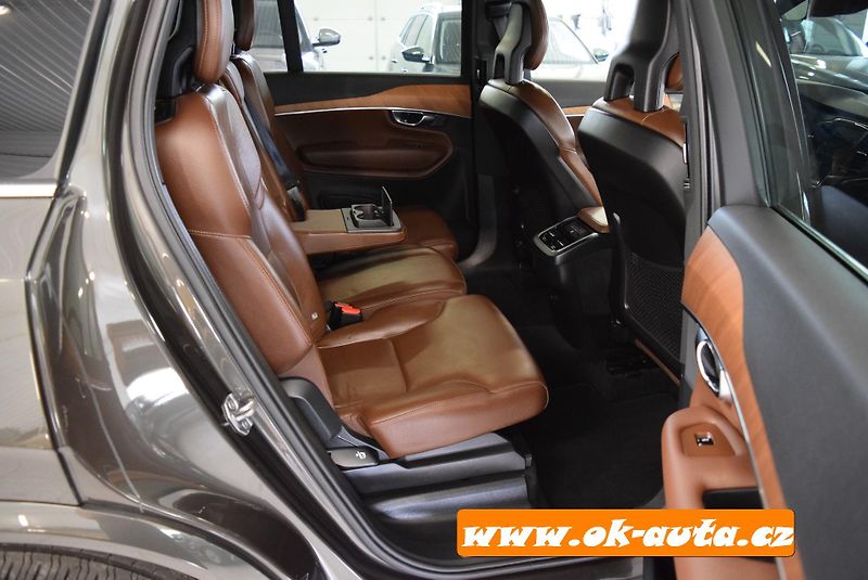 Volvo XC90 2.0 B5 AWD 7 MÍST KAMERA 360°  - fotka 17 z 71