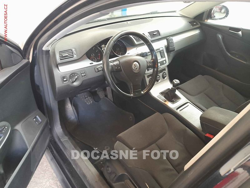 Volkswagen Passat (2009) 1.4TSi B6, AAC, tempo - fotka 3 z 3