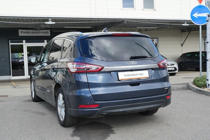 Ford S-MAX - fotka 4 z 6