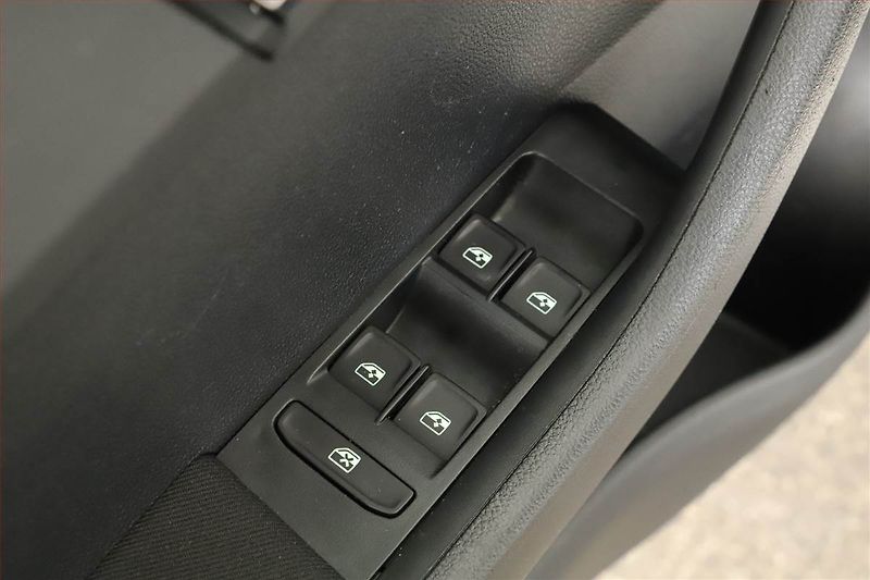 Škoda Fabia (2021) Style 1.0 TSI, ČR,1.maj - fotka 14 z 14