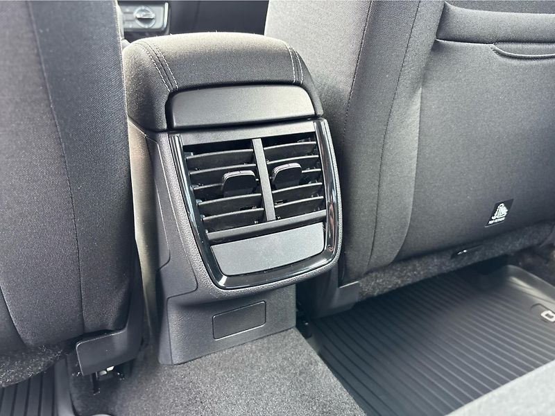Škoda Kamiq 1.0 TSi 85 kW SELECTION - fotka 22 z 26