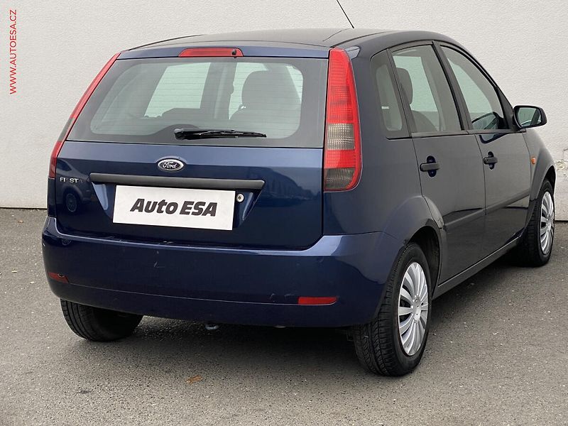 Ford Fiesta (2004) 1.3 i, Klima - fotka 4 z 11