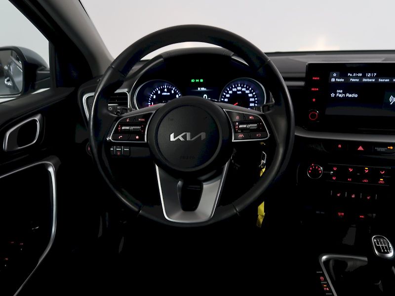 Kia Ceed (2024) FRESH 1.5T-GDI 118kW ZÁRUKA - fotka 12 z 33