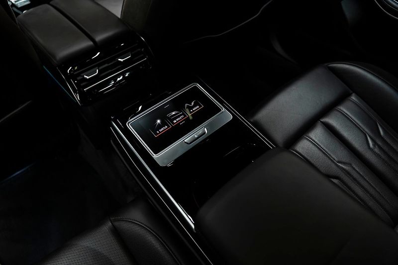 Audi A8 55 TFSI quattro - fotka 18 z 20