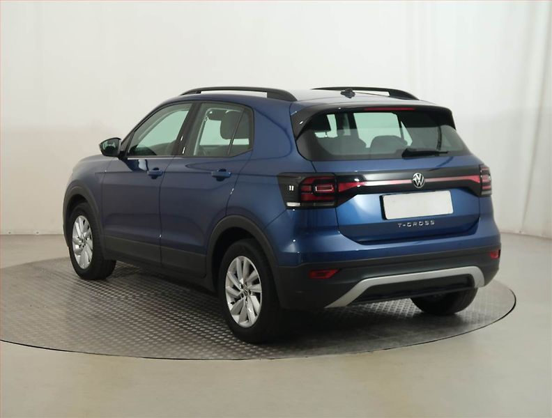 Volkswagen T-Cross (2023) 1.0 TSI, Navi, Park. senzory - fotka 4 z 19
