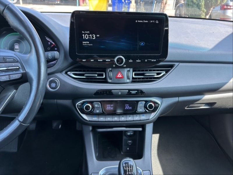 Hyundai i30 1,5 T-GDI M.Hybrid Style - fotka 10 z 11