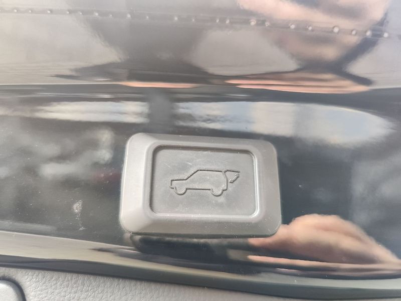 Toyota RAV4 2.5 HEV/163kW Comort AT - fotka 10 z 29