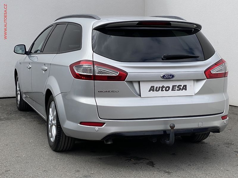 Ford Mondeo (2012) 2.0 TDCi, Champions - fotka 6 z 18